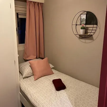Vakantiepark Sfeervolle Chalet Op De Veluwe In Hoenderloo